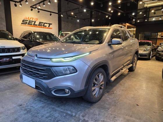 FIAT TORO 2.0 16V TURBO DIESEL RANCH 4WD AT9
